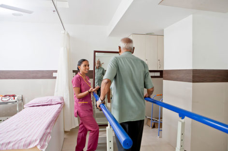 Do you experience radiating pain from thigh to your back? Learn about SI Joint Pain.