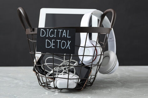 Digital Detox – Reducing Screen Time and Improving Mental Health