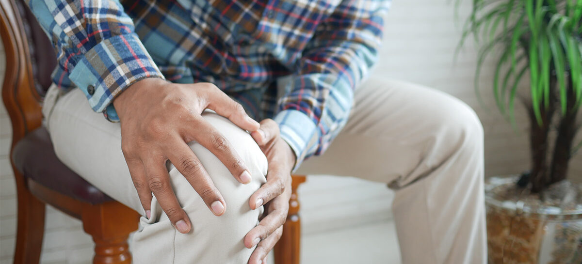 Knee Pain Relief – Non-Surgical Treatments vs. Replacement Therapy