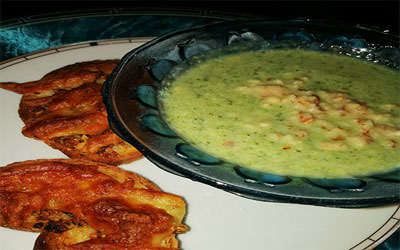 Healthy Broccoli Soup & Garlic Bread Recipe
